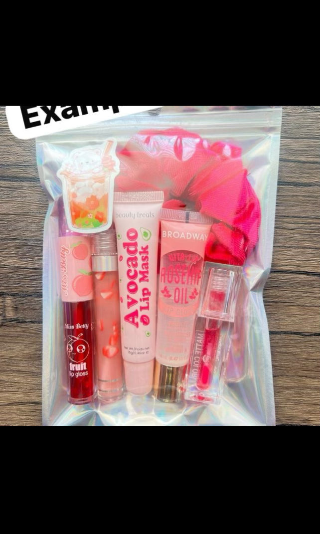 Deluxe Lip Gloss Makeup self pick bundle LIVE