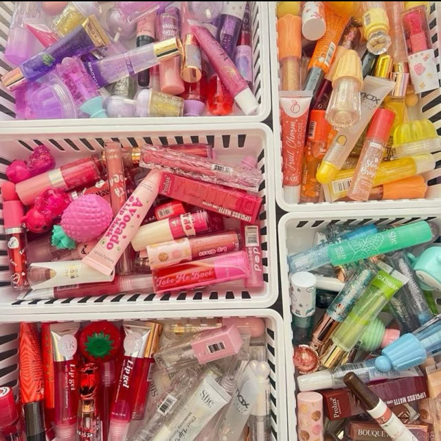 Deluxe Lip Gloss Makeup self pick bundle LIVE