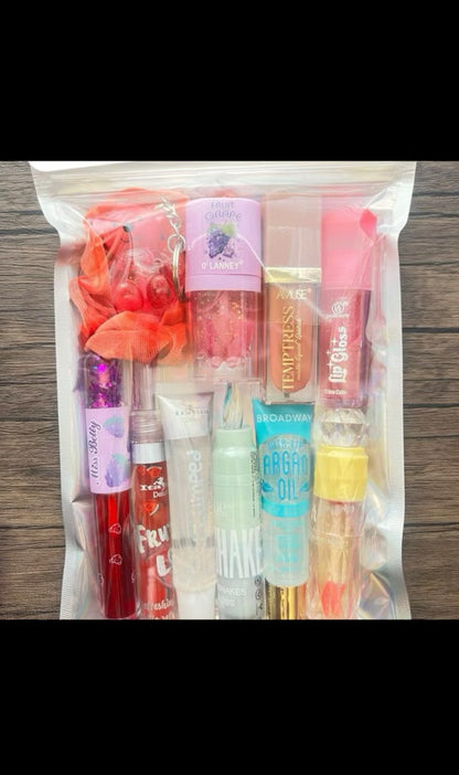Deluxe Lip Gloss Makeup self pick bundle LIVE